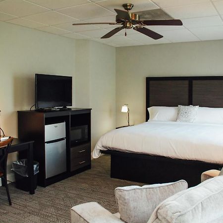 Country Squire Inn And Suites New Holland Kültér fotó