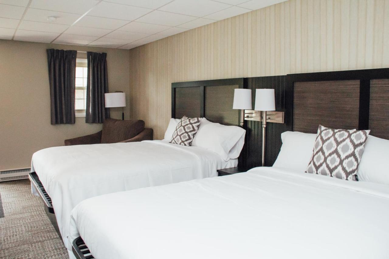 Country Squire Inn And Suites New Holland Kültér fotó