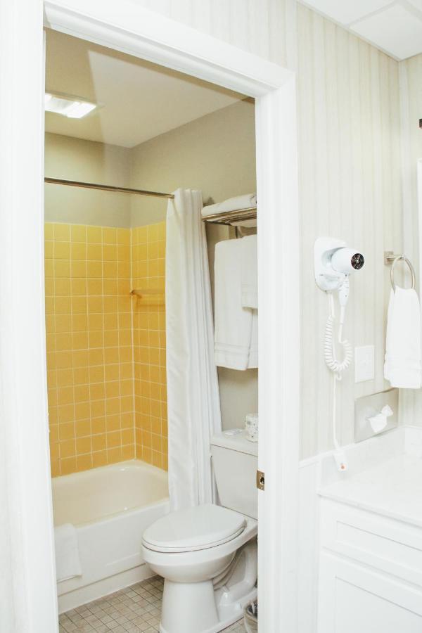 Country Squire Inn And Suites New Holland Kültér fotó