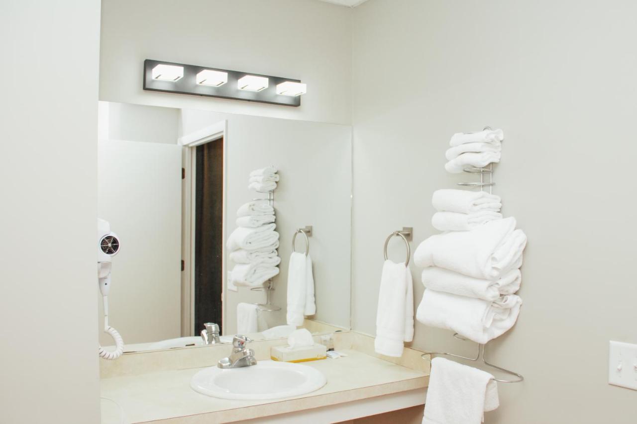 Country Squire Inn And Suites New Holland Kültér fotó