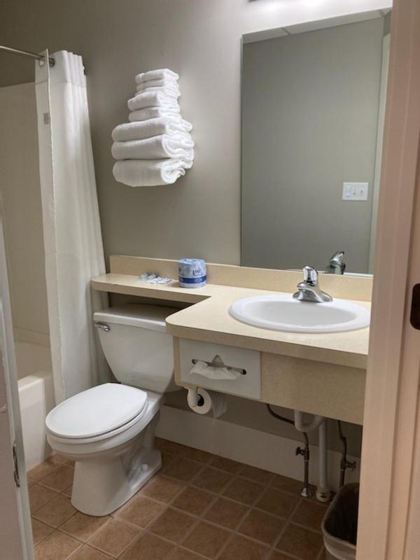 Country Squire Inn And Suites New Holland Kültér fotó