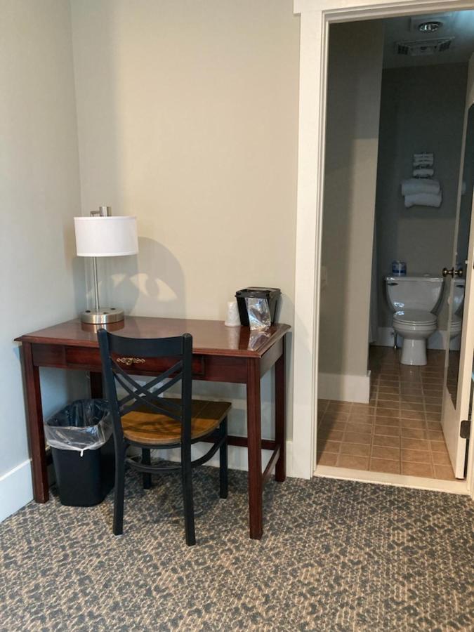 Country Squire Inn And Suites New Holland Kültér fotó