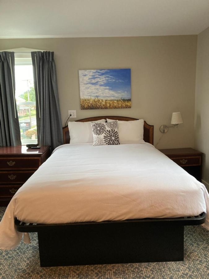 Country Squire Inn And Suites New Holland Kültér fotó