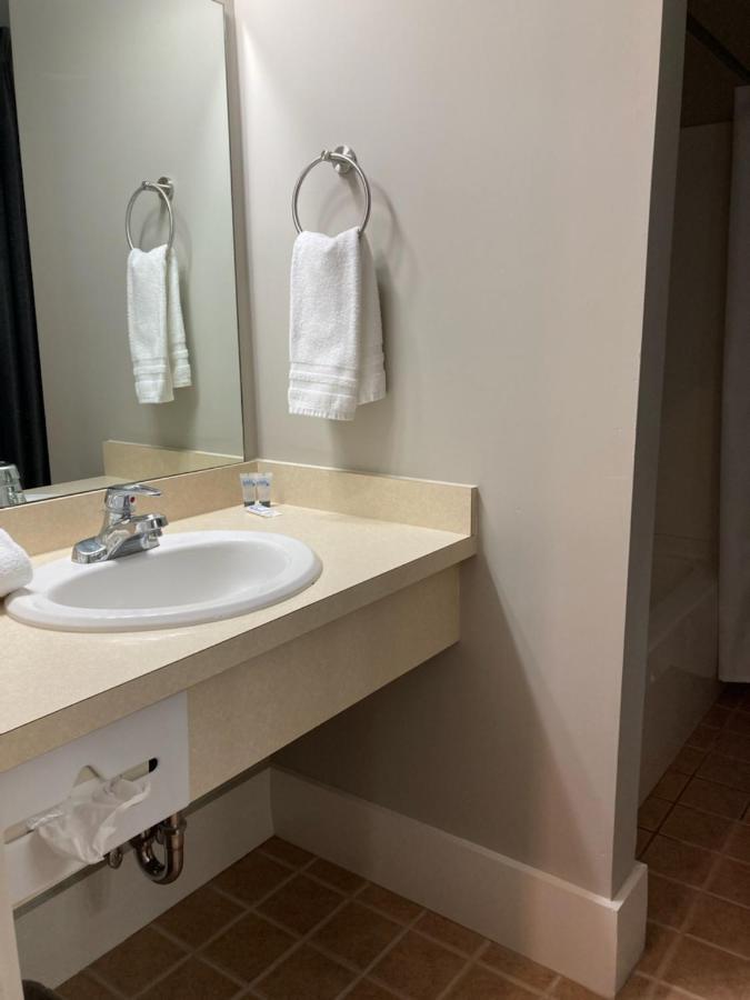 Country Squire Inn And Suites New Holland Kültér fotó