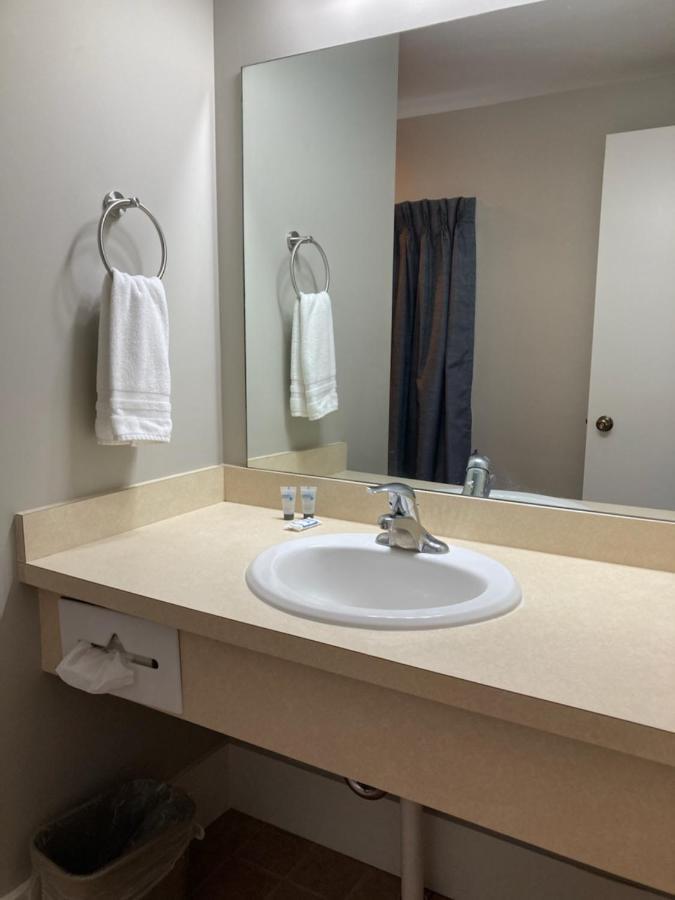 Country Squire Inn And Suites New Holland Kültér fotó